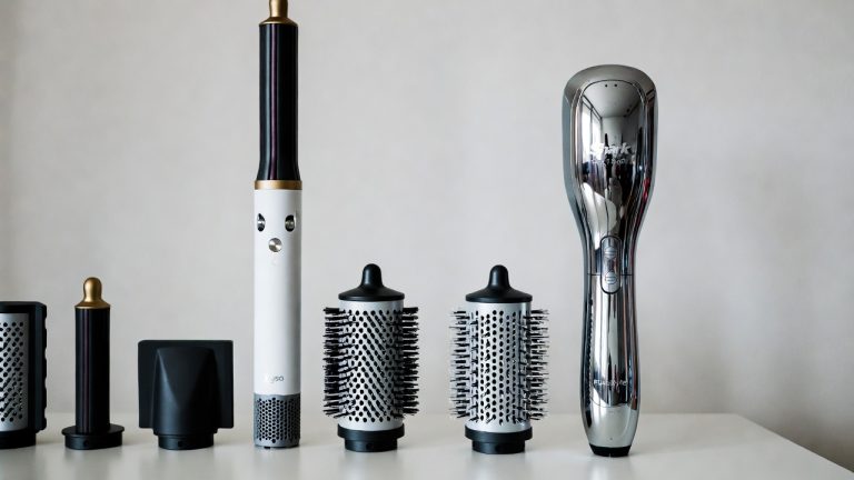 Dyson Airwrap vs Shark FlexStyle